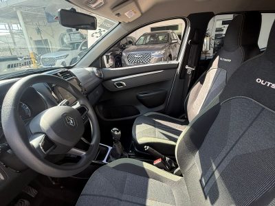 RENAULT KWID 1.0 MT OUTSIDER FLEX 2025