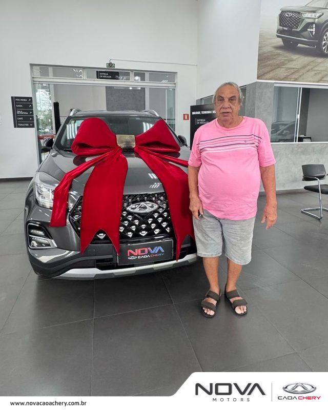 Cliente Odair recebendo o seu veículo na loja de Taubaté. 🚗 🔑 👏
A equipe da Nova Caoa Chery agradece pela preferência e confiança em nossa loja. Muito obrigado! #novacaoachery