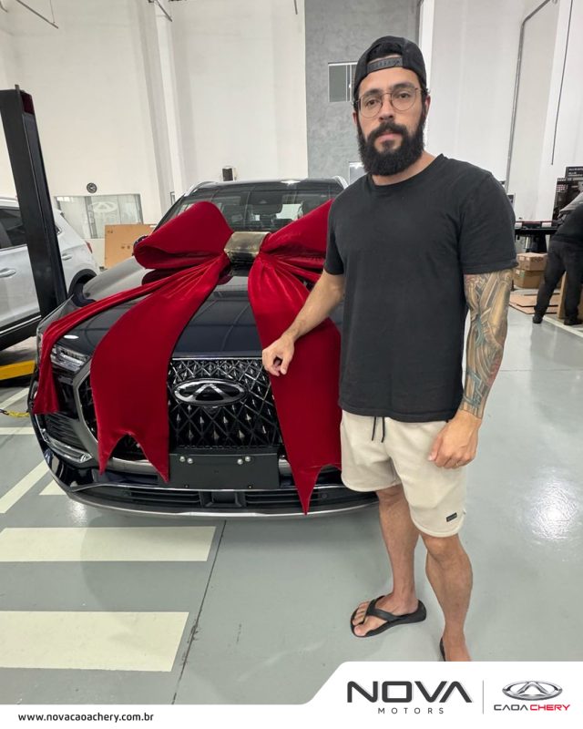 Cliente Marcelo recebendo o seu veículo na loja de Taubaté. 🚗 🔑 👏
A equipe da Nova Caoa Chery agradece pela preferência e confiança em nossa loja. Muito obrigado! #novacaoachery